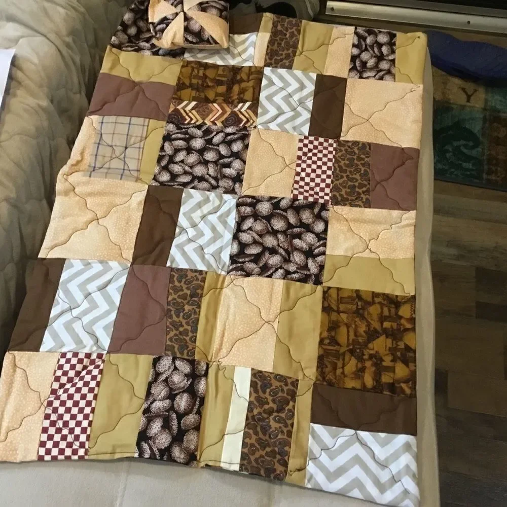 NWT Hand Crafted Stuffed Animal Quilt